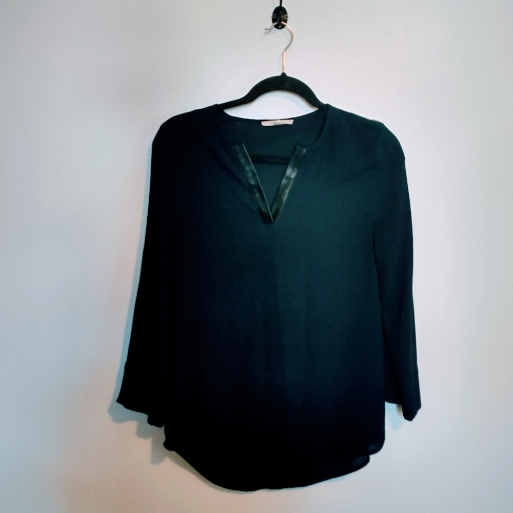 41 Hawthorn long sleeve navy boot with leather v neck detail size xs